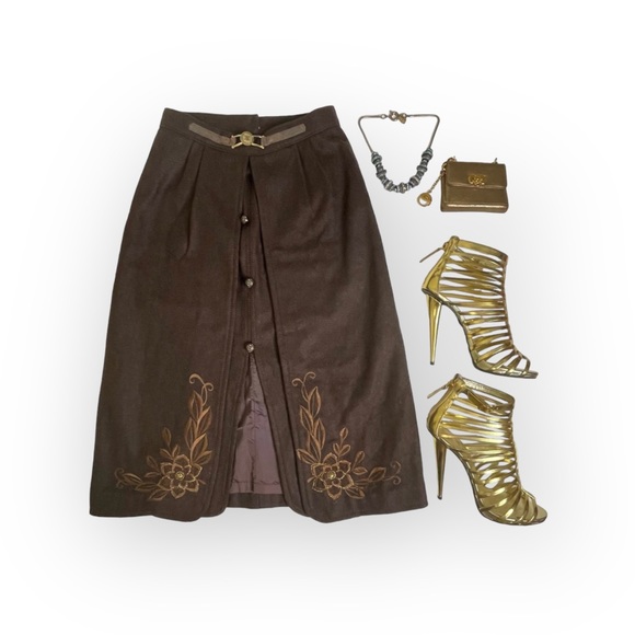 Vintage: Celine Sport ༄ Embroidered Wool Pencil Split Skirt༄ Gold Logo Hardware༄ - Picture 15 of 16